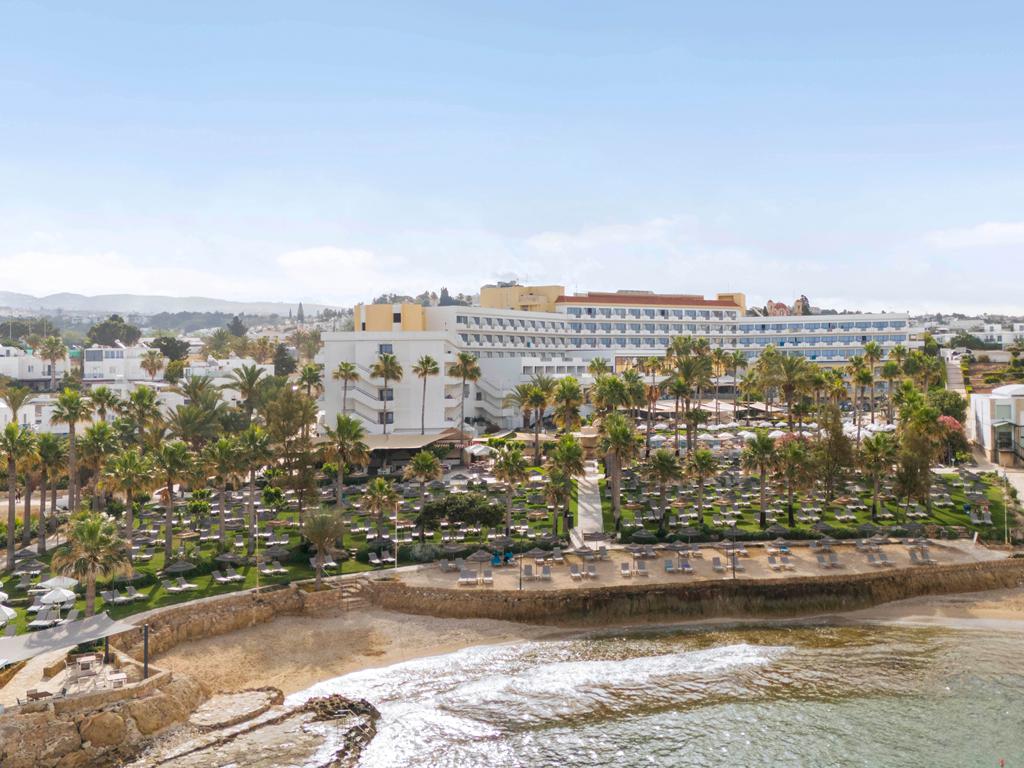 impressie St. George Beach Hotel & Spa Resort