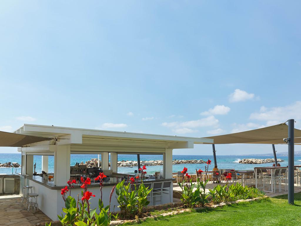 impressie St. George Beach Hotel & Spa Resort