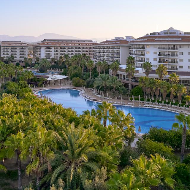 hotel-seaden-sea-world-resort-spa