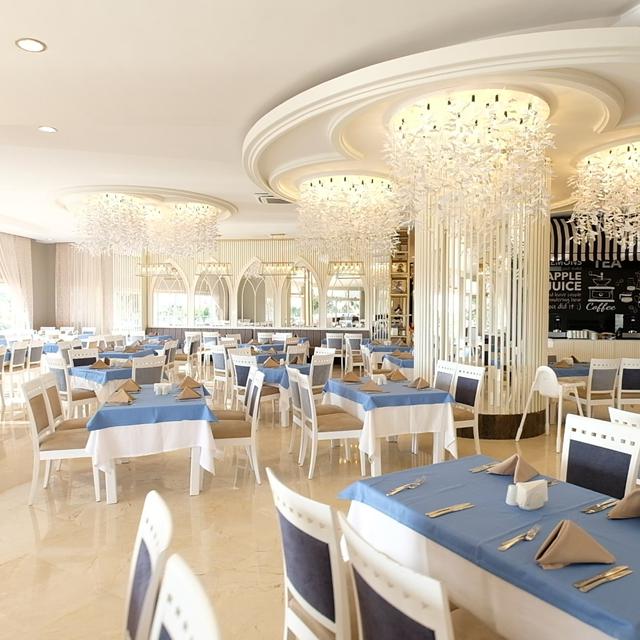 hotel-seaden-sea-world-resort-spa