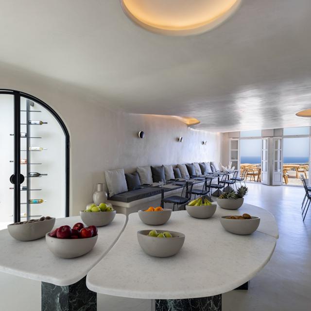 danae-suites-santorini