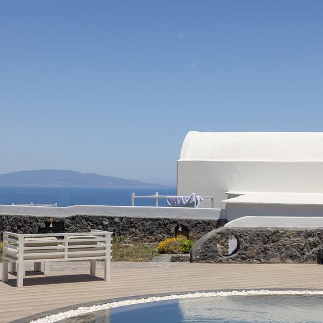 danae-suites-santorini