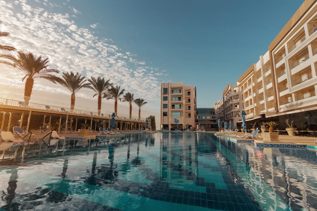 Zonvakantie 4* all inclusive Rode Zee € 661,- ▷ met de hele familie