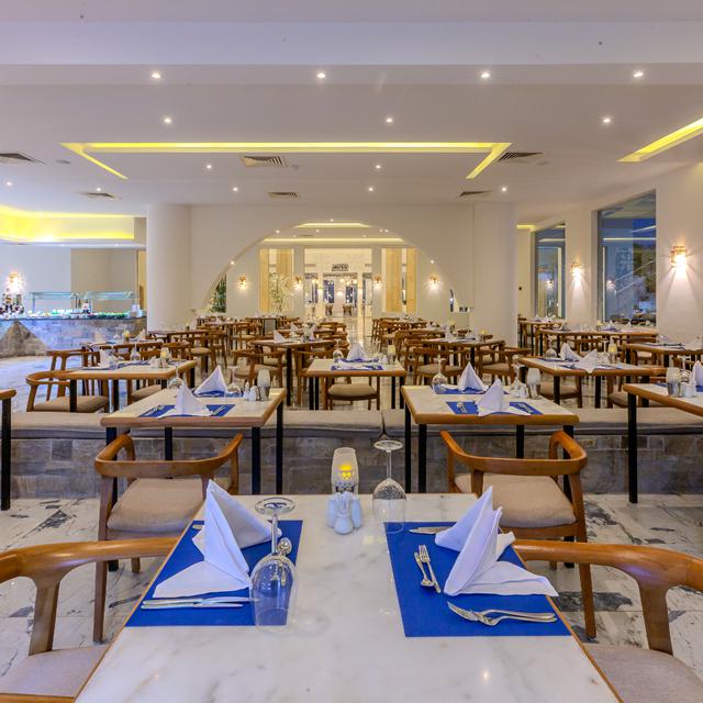 hotel-casa-blue-beach-resort