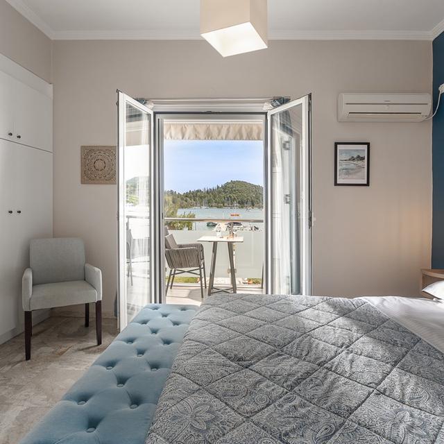 captains-seafront-apartments