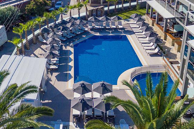 Zonvakantie 3* Chalkidiki € 437,- ▷ 8 dagen logies ontbijt