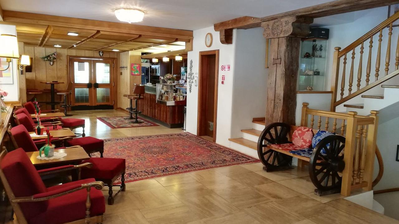 8 Dagen halfpension Hotel Rodes