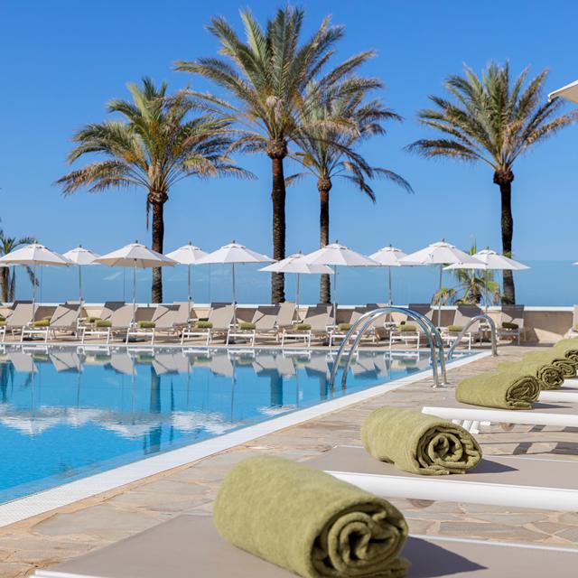 hotel-hm-gran-fiesta-logies-en-ontbijt