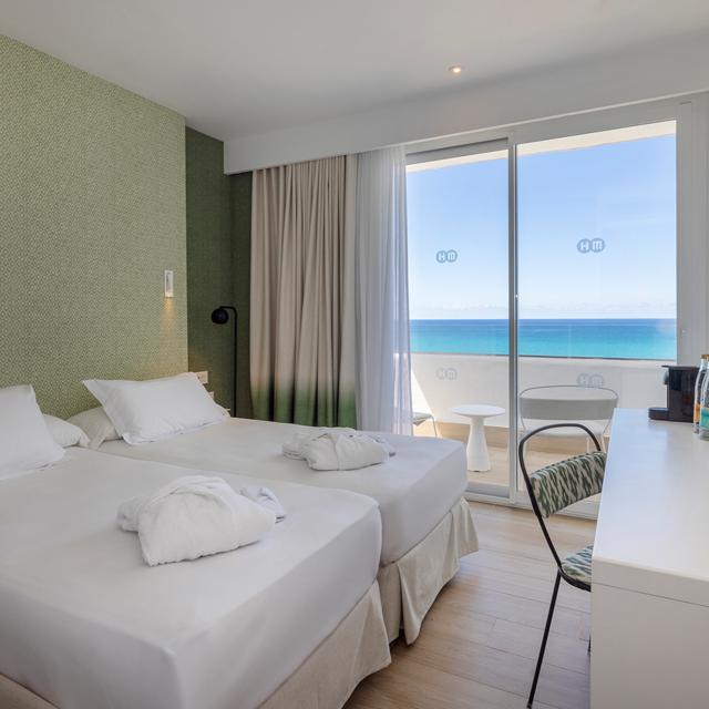 hotel-hm-gran-fiesta-logies-en-ontbijt