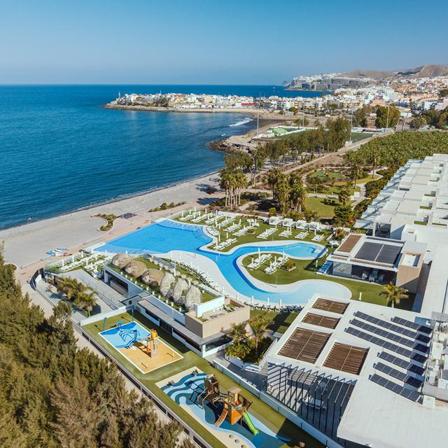 resort-cordial-santa-agueda-perchel-beach-club