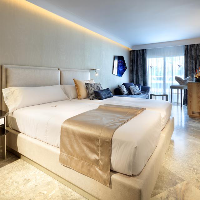 ushuaia-ibiza-beach-hotel-adults-only