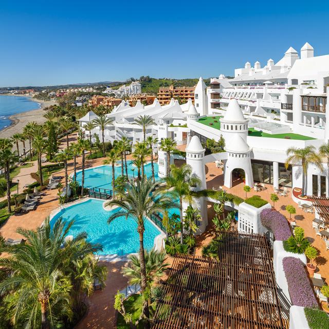 hotel-h10-estepona-palace-logies-ontbijt