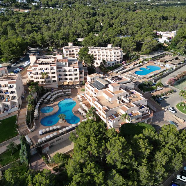 invisa-figueral-resort