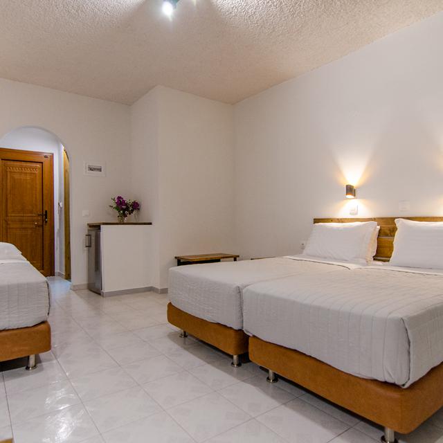hotel-kampos-village