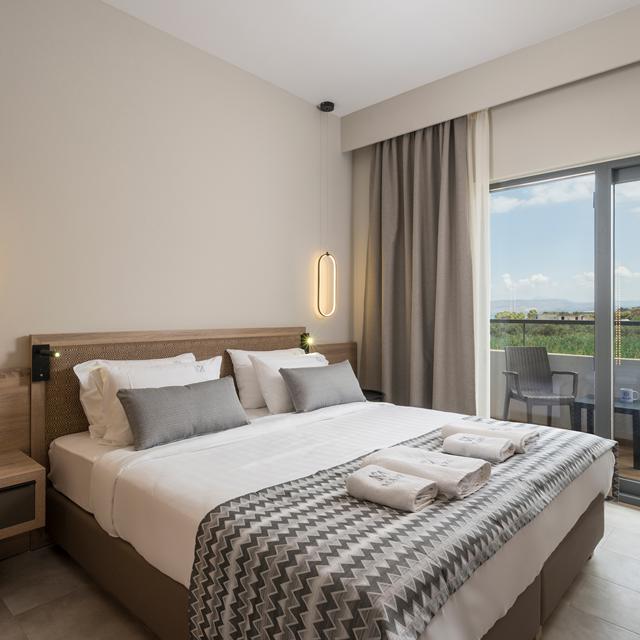 hotel-mare-garden-mare-village