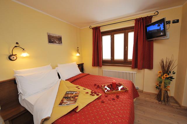 Skiën 3* Monterosa € 620,- ▷ 8 dagen halfpension