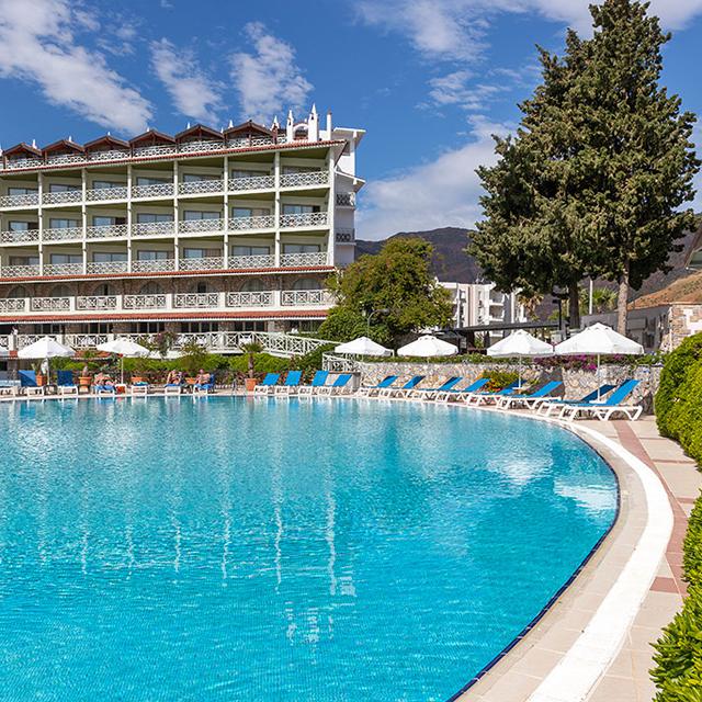 hotel-marti-la-perla-adults-only
