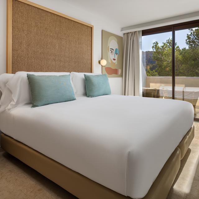 cala-san-miguel-hotel-ibiza-by-hilton-adults-only