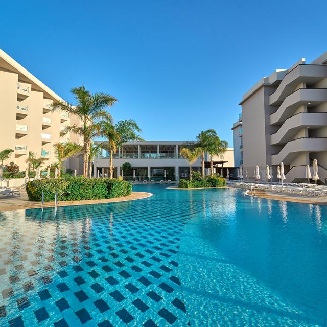 vangelis-hotel-suites