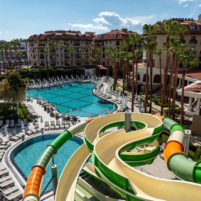 hotel-numa-club-side