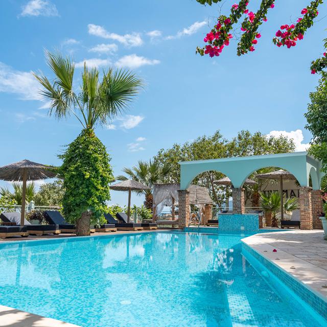 aparthotel-kastro-maistro