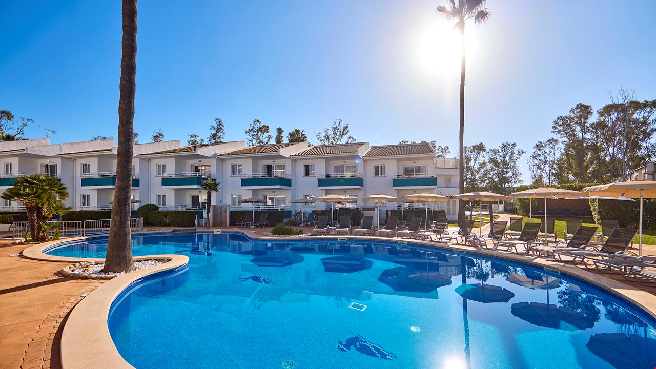 Universal Aparthotel Elisa