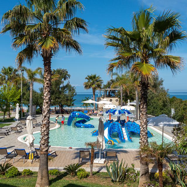 hotel-portes-beach