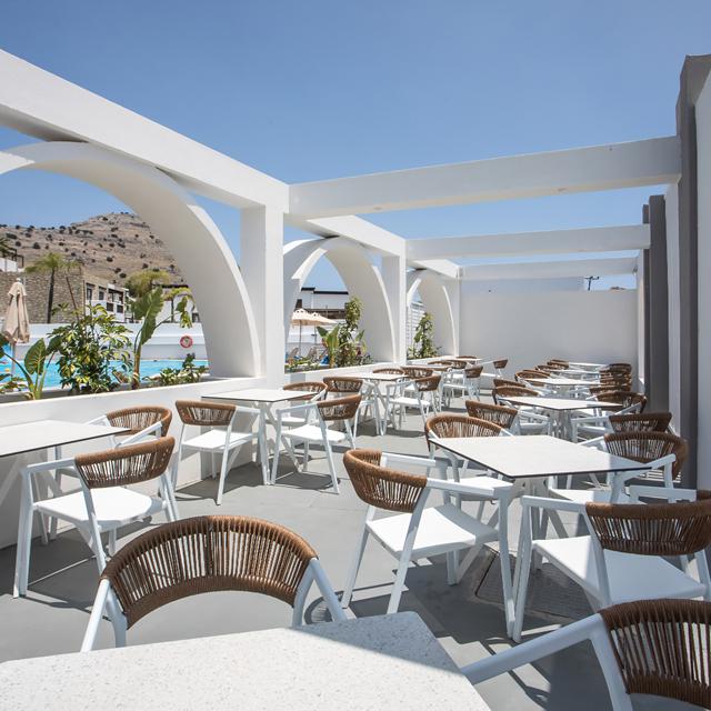 hotel-aiora-aqua-resort