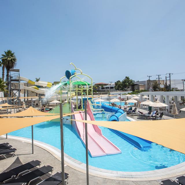 hotel-aiora-aqua-resort