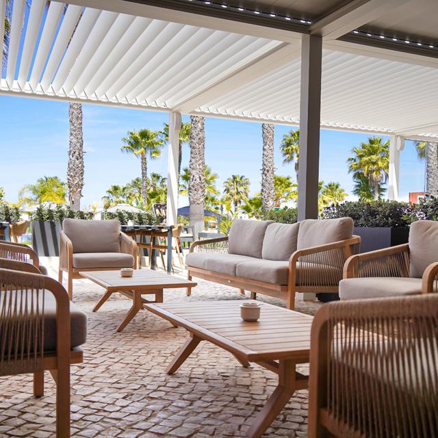aparthotel-vitors-village