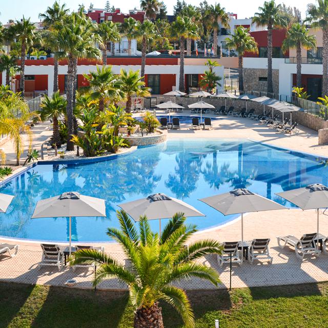 aparthotel-vitors-village