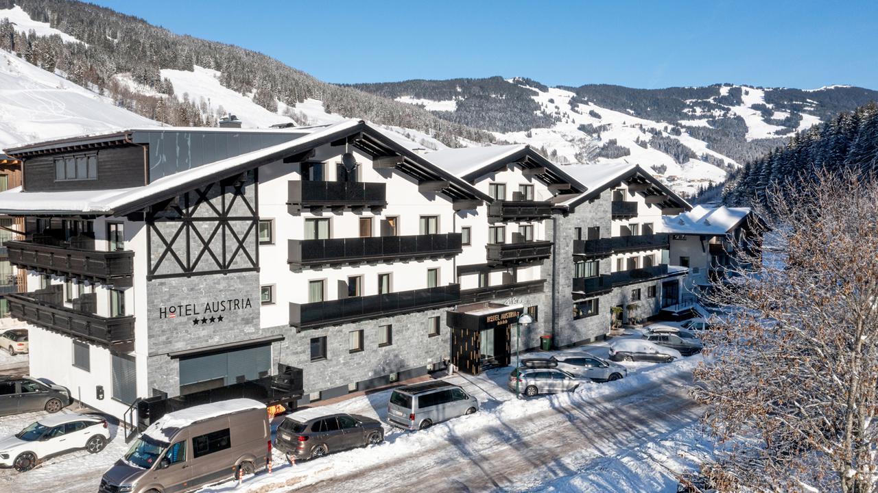 Hotel and Villa Austria
