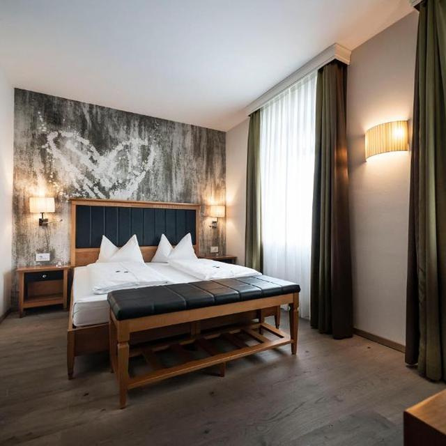 post-hotel