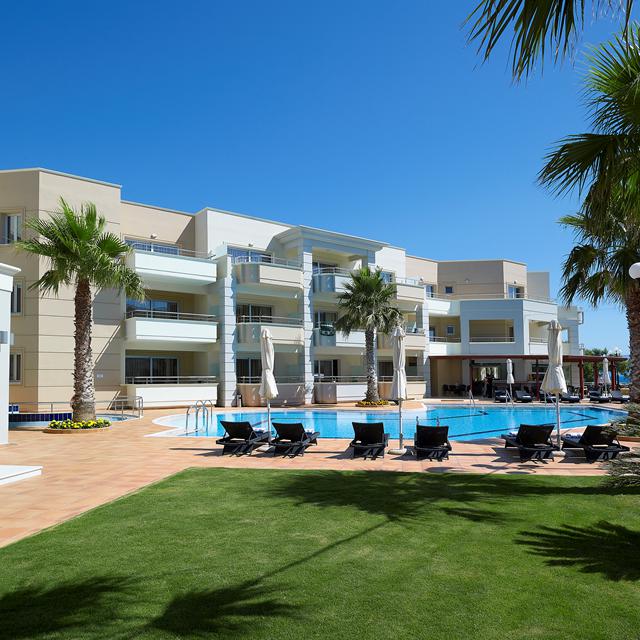 hotel-molos-bay