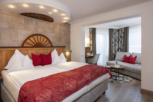 Sneeuwzeker 4.5* Saalbach € 1467,- ✓ samen met de kids