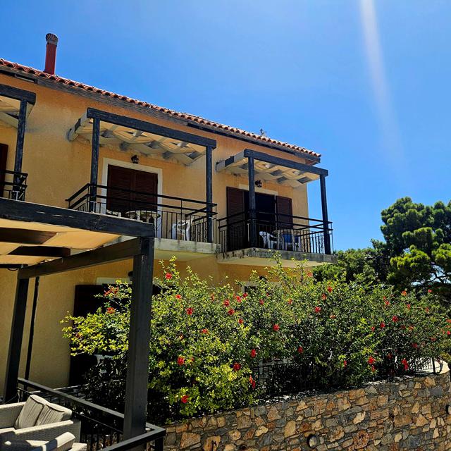 appartementen-villa-themos