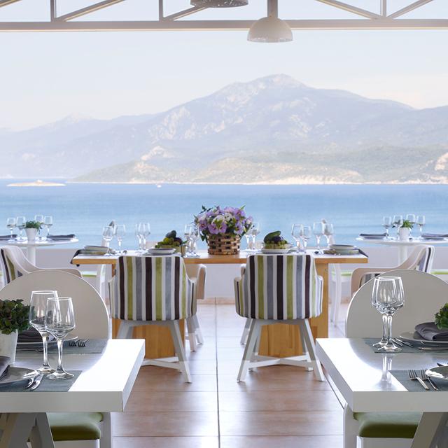 hotel-proteas-blu-resort-adults-only