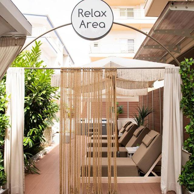 ELLE Rooms & Suites