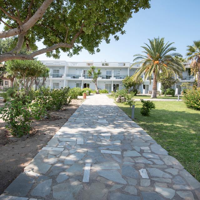 hotel-atlantis-beach-all-inclusive