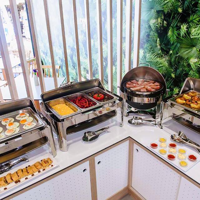 aqua-beach-front-hotel