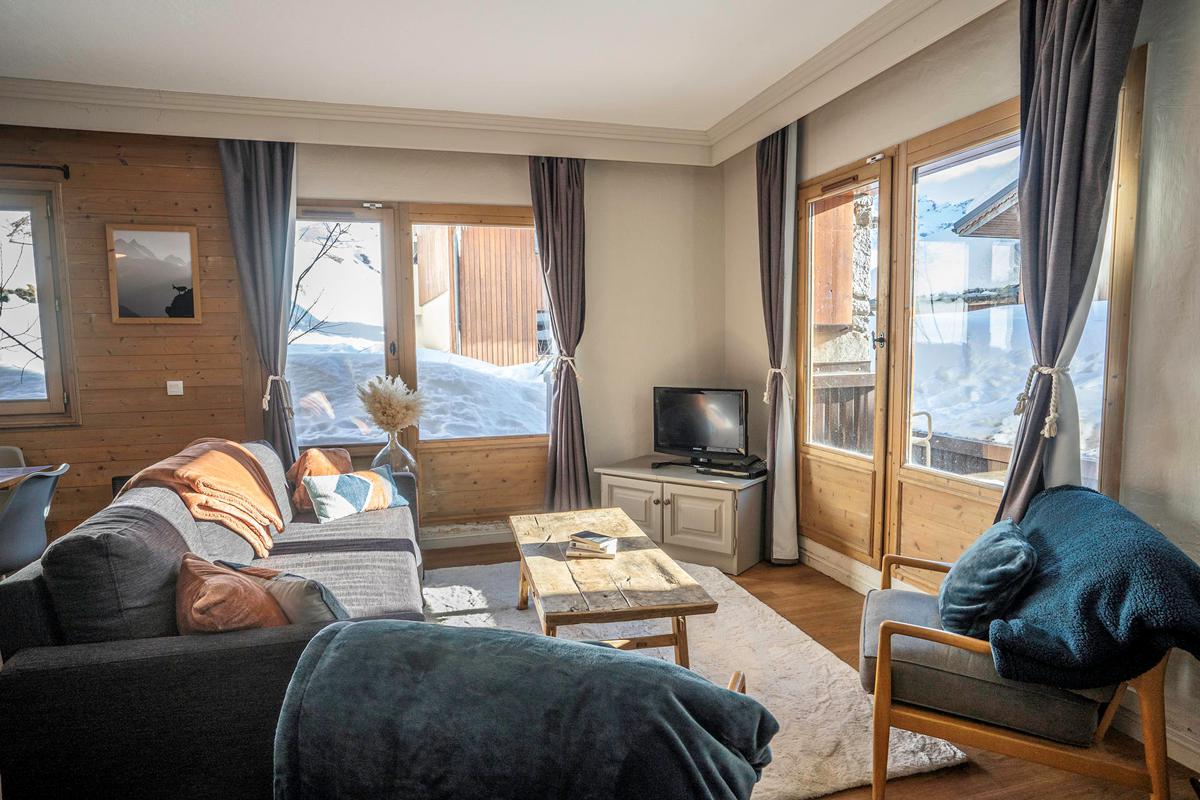 Chalet Alaska