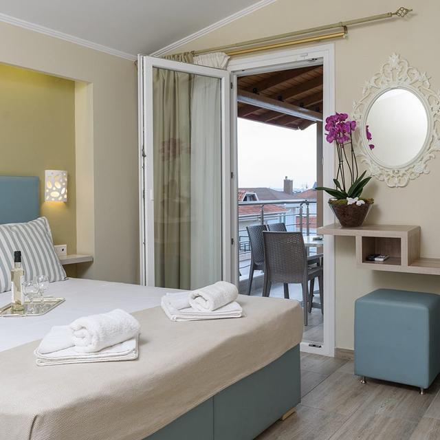 Ammos Beach Seaside Luxury Suites