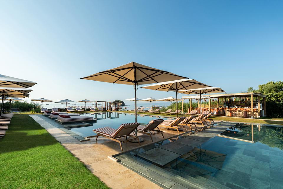 Cay Hotel and Beach Club
