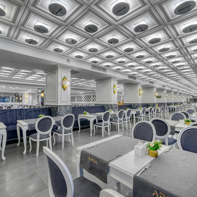 hotel-aria-resort