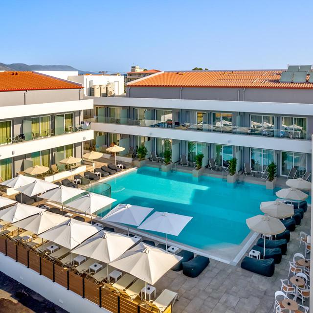 white-olive-premium-laganas