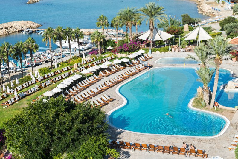 impressie Coral Beach Hotel & Resort