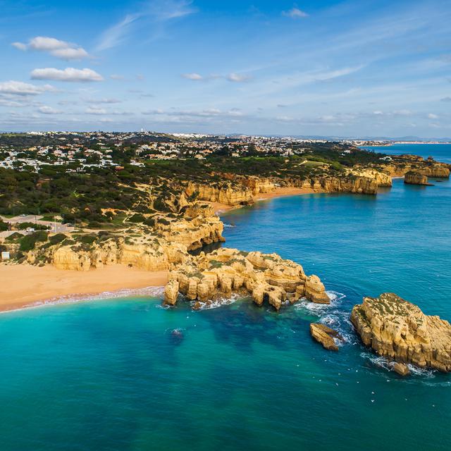 castelo-suites-hotel