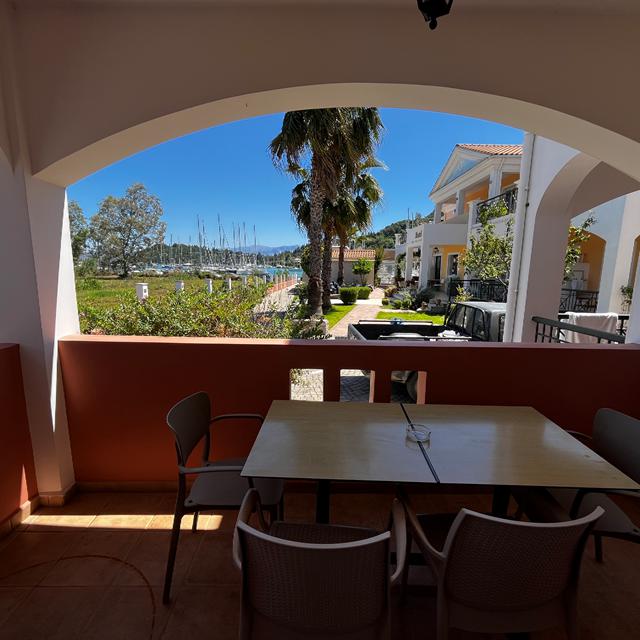 athesis-hotel-apartments-voorheen-iris