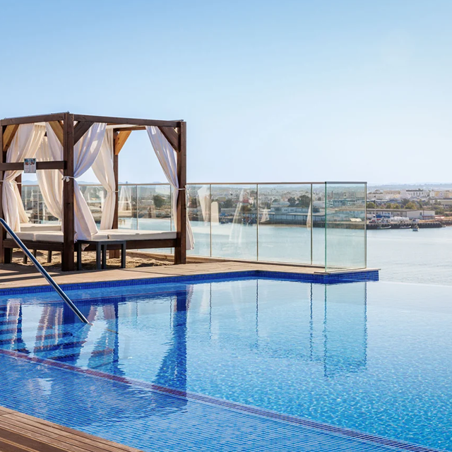 jupiter-marina-hotel-couples-spa-adults-only