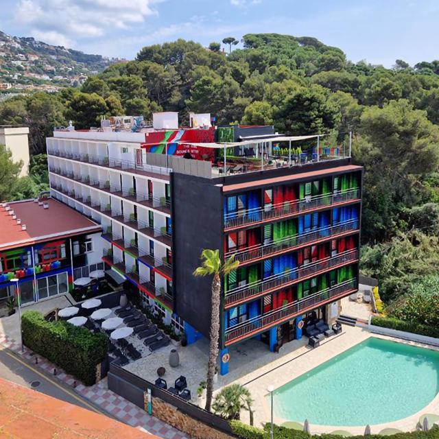 lloret-vibe-affiliated-by-fergus